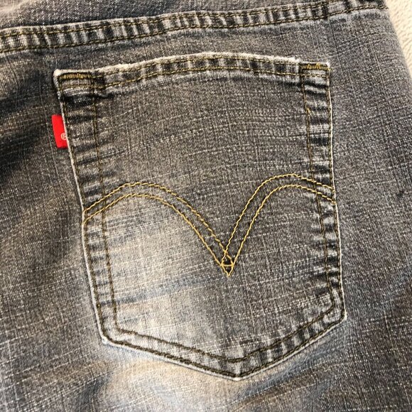 Levi's Women's 515 Jeans Size 16 Low Rise Bootcut Black Denim Medium Wash Y2K - Picture 12 of 16